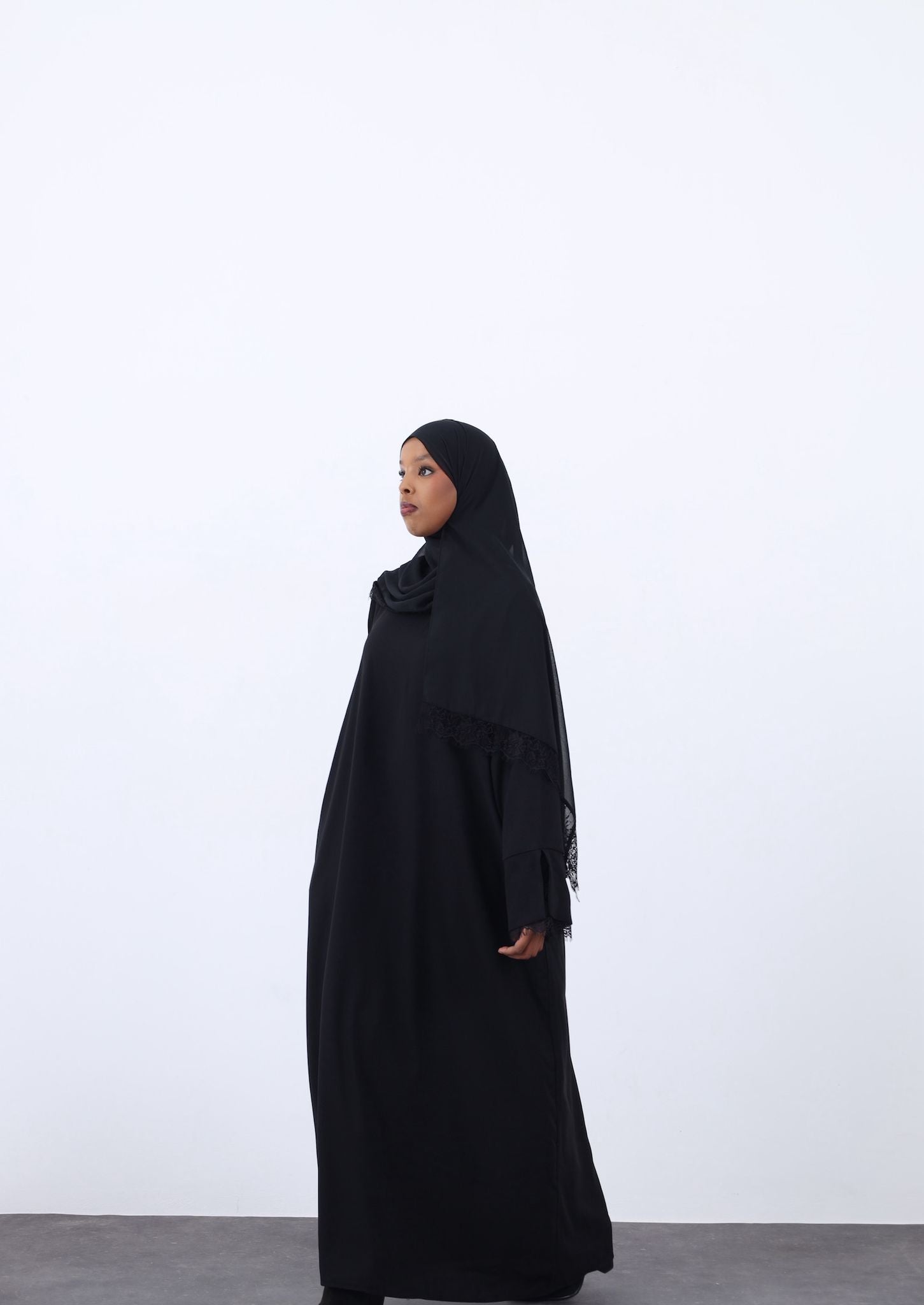 Black lace crepe abaya -BLACK