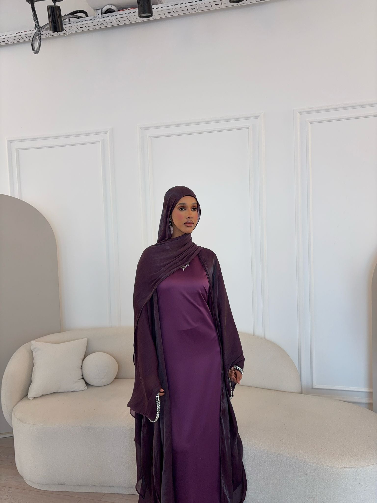 PLUM EID ABAYA