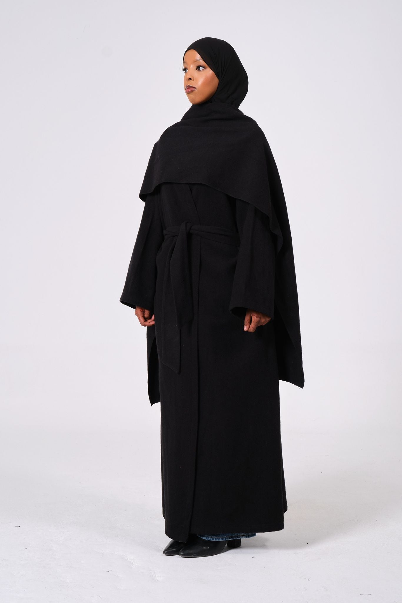 BLACK ABAYA COAT WITH A SCARF
