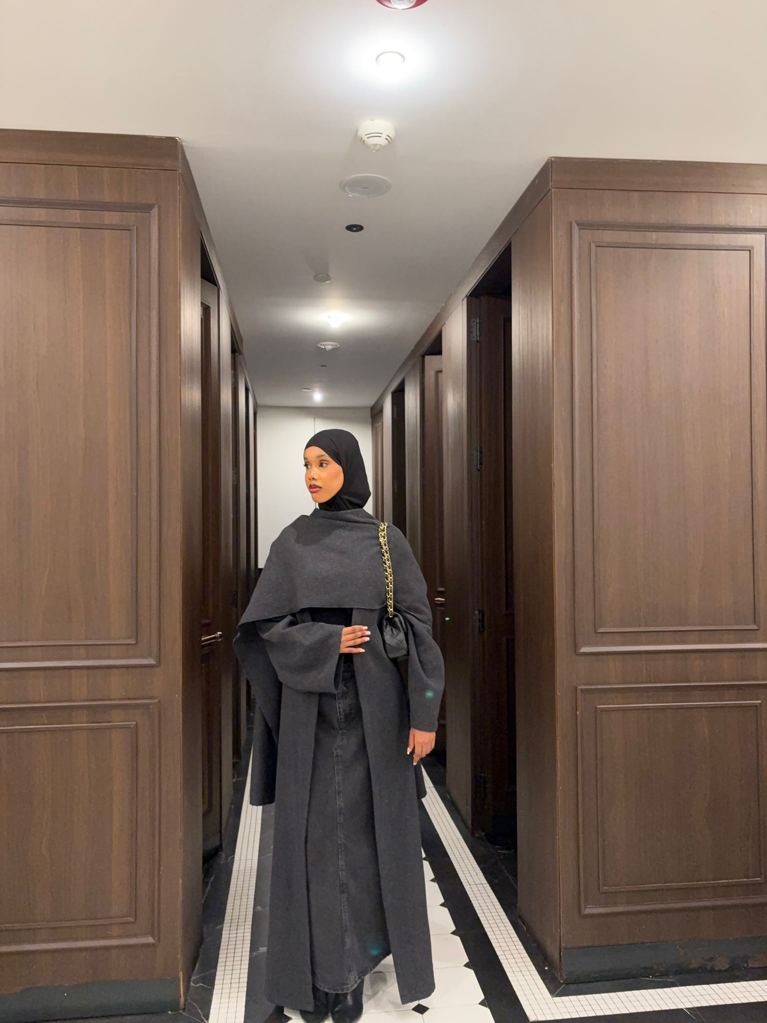 Grey abaya coat with scarf